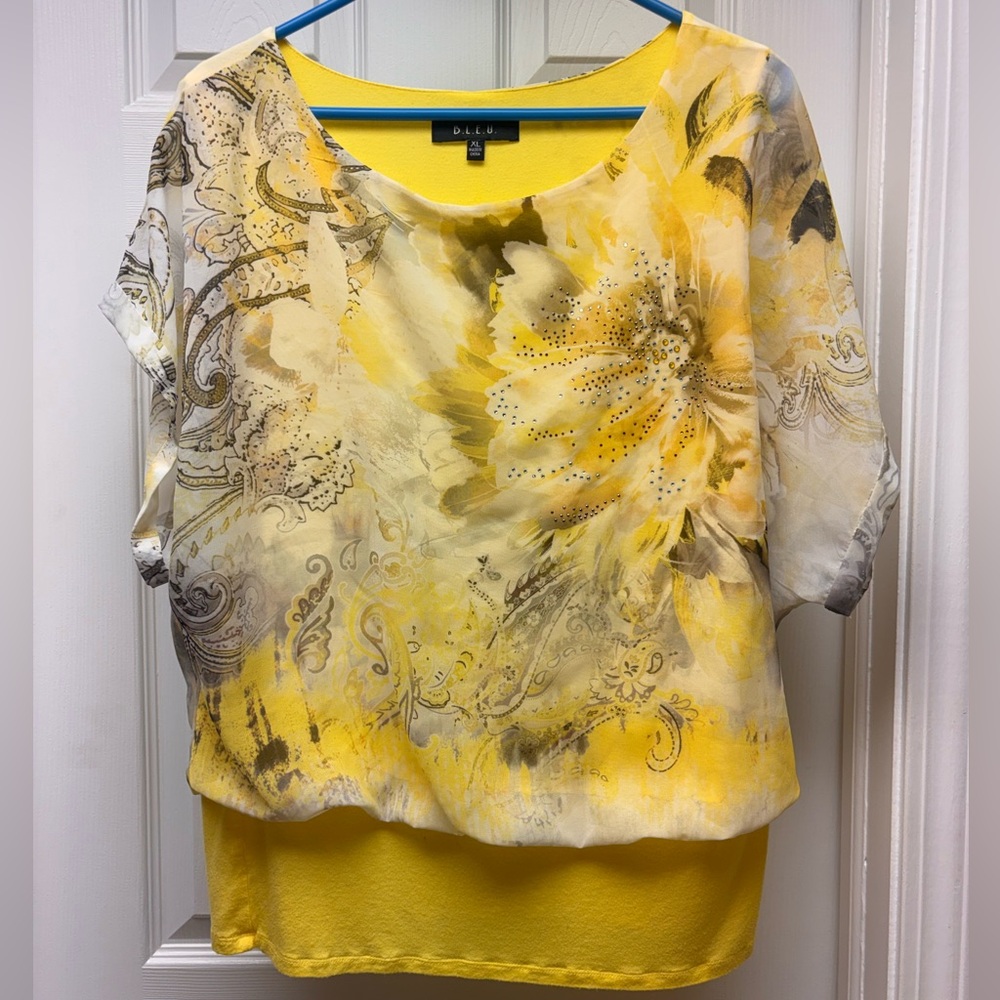 B.L.E.U. Yellow Floral Print Layered Top (XL)